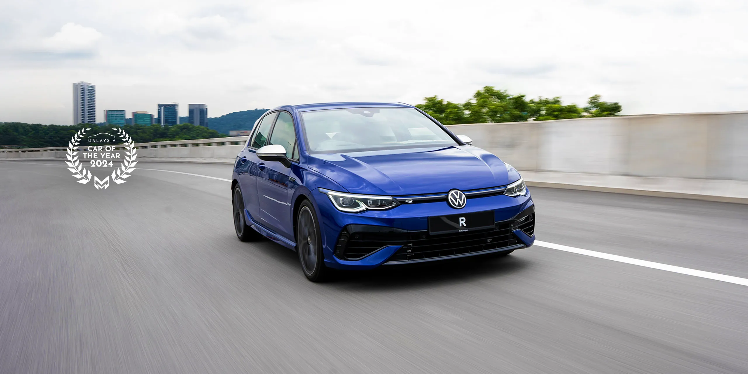 Volkswagen Golf R — внешний вид, синий Lapiz Blue