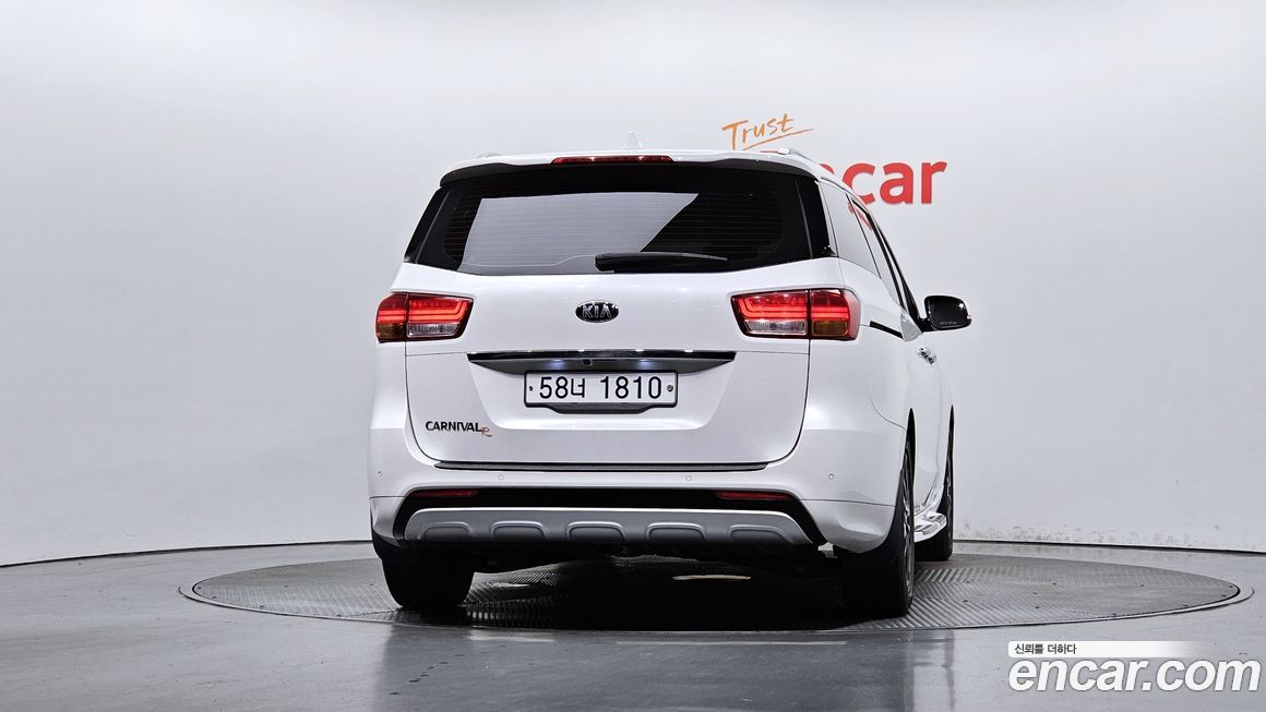 Kia Canival 2015