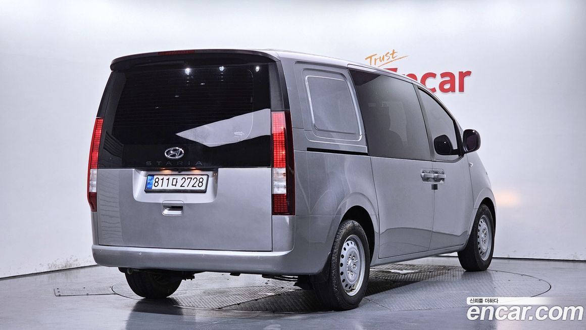 Hyundai Staria 2022