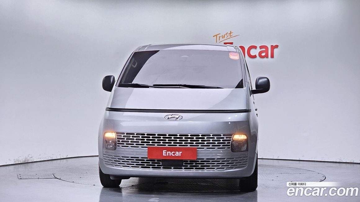 Hyundai Staria 2022