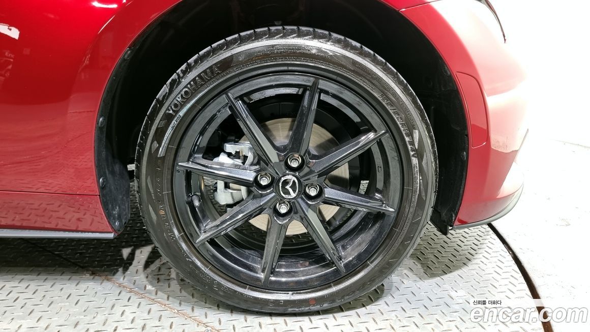 Mazda MX-5 Miata 2024