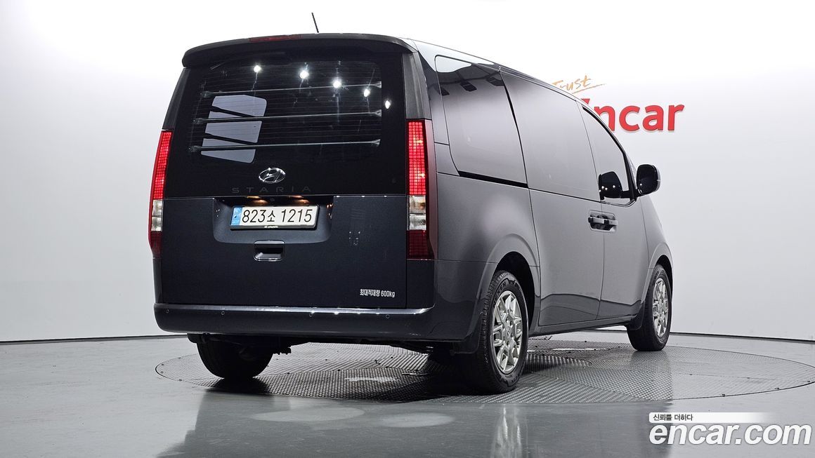 Hyundai Staria 2023
