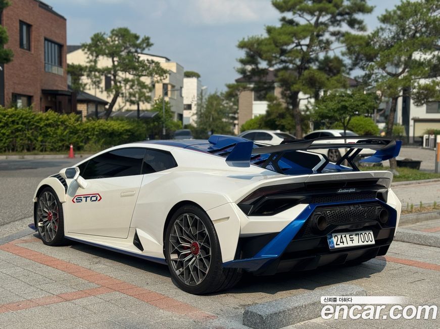 Lamborghini Huracan 2022