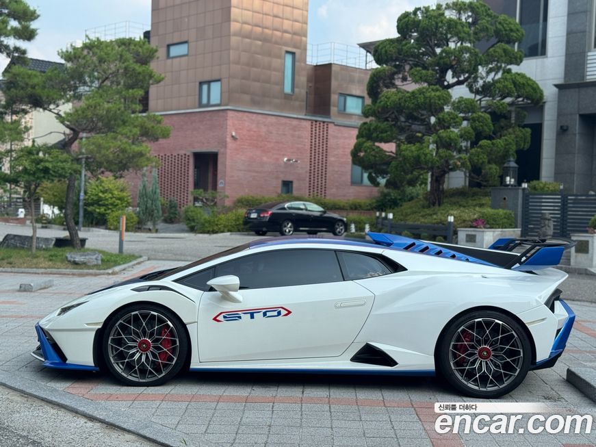 Lamborghini Huracan 2022