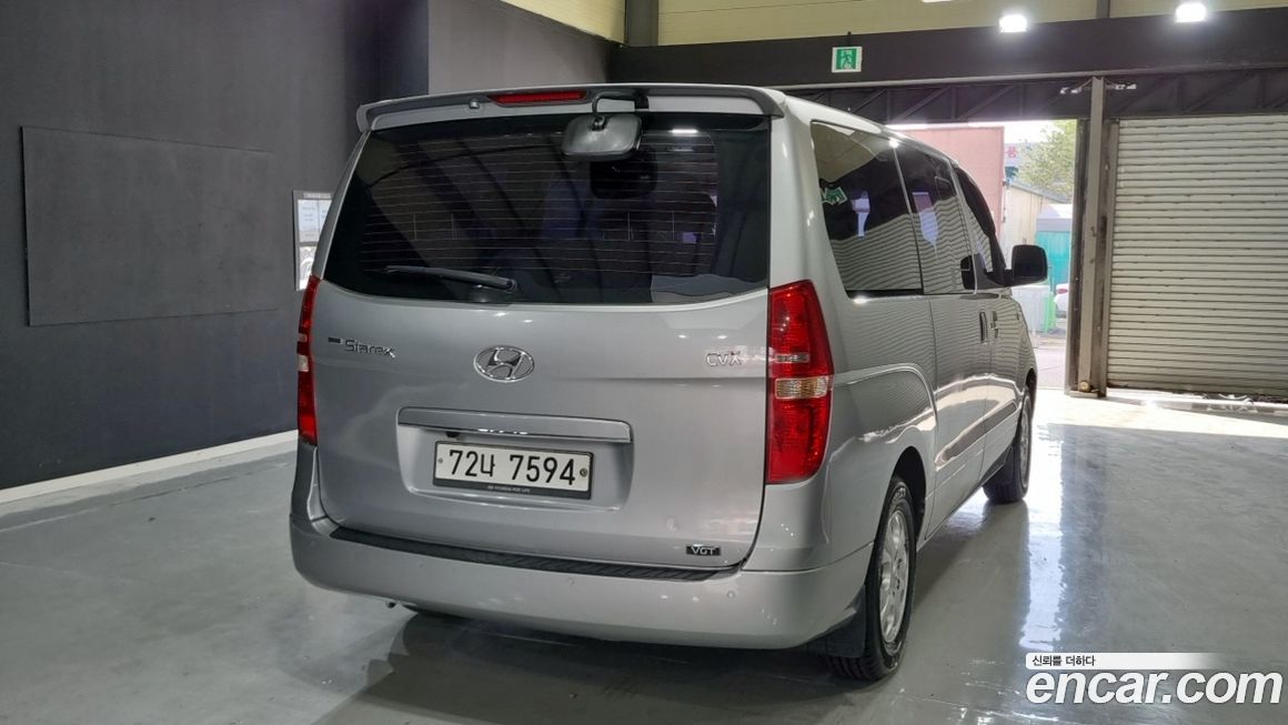 Hyundai Starex 2011