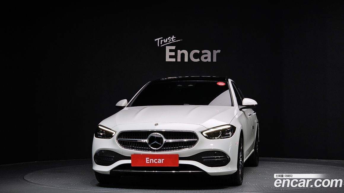 Mercedes-Benz C-Class 2024