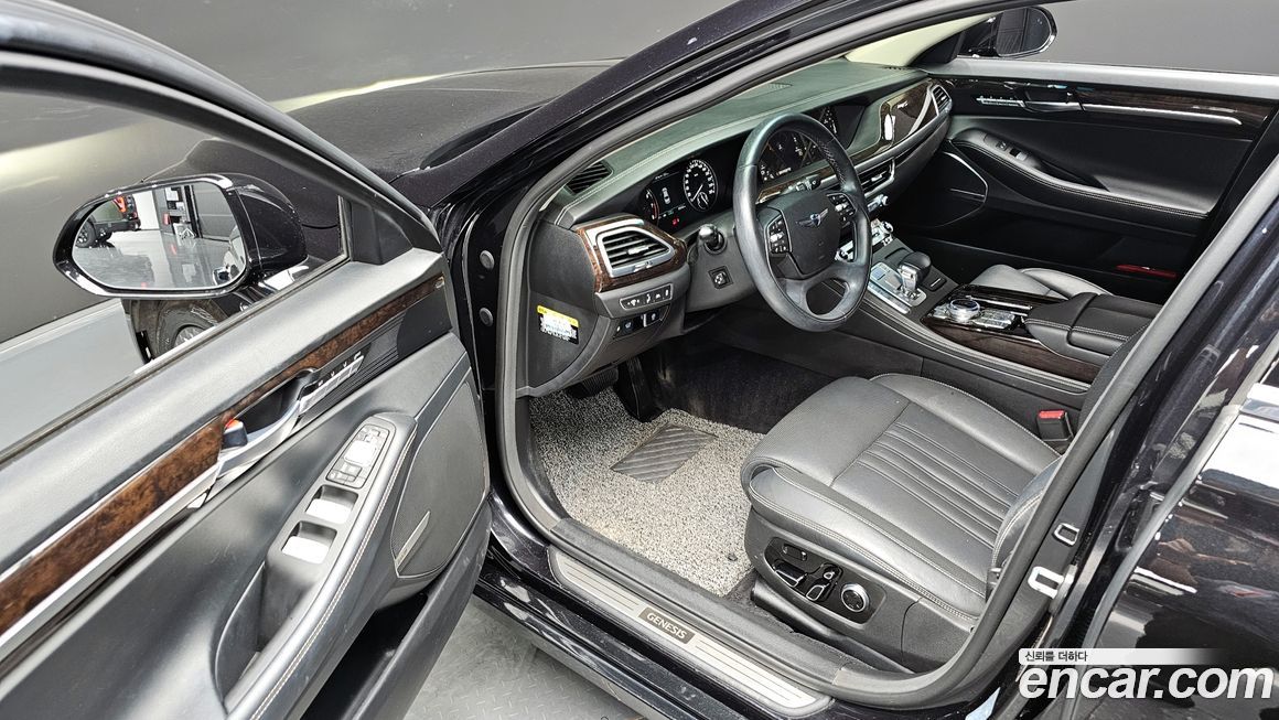 Genesis G90 2021