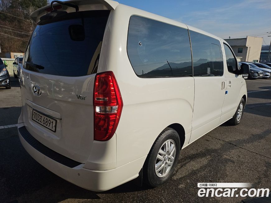 Hyundai Starex 2018