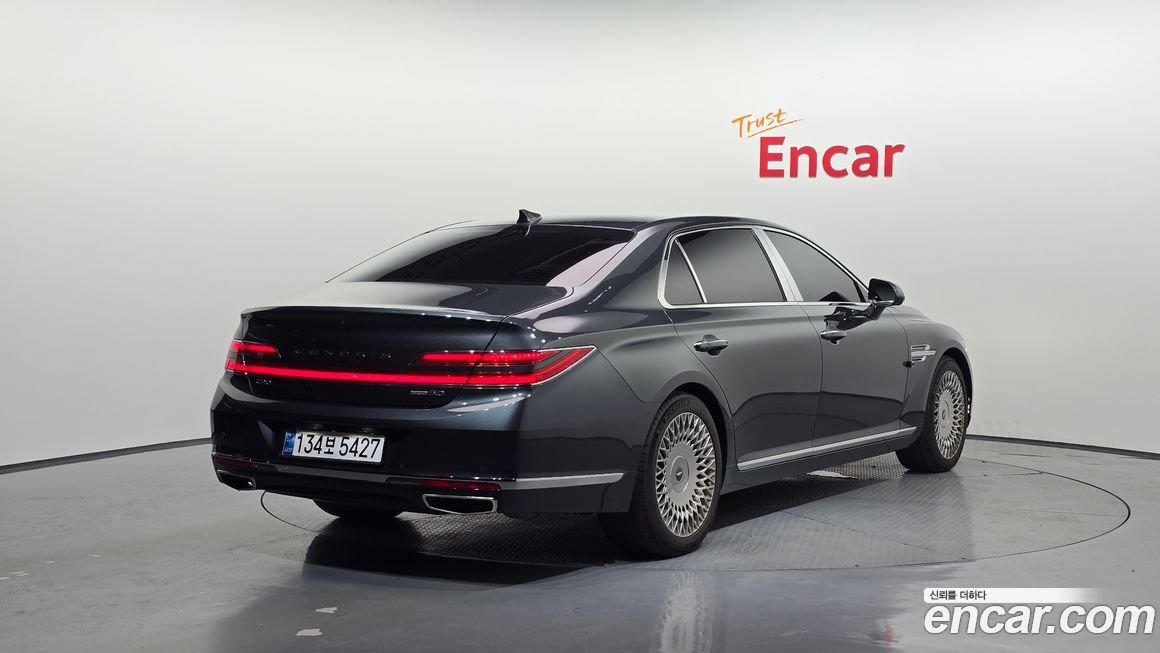 Genesis G90 2020