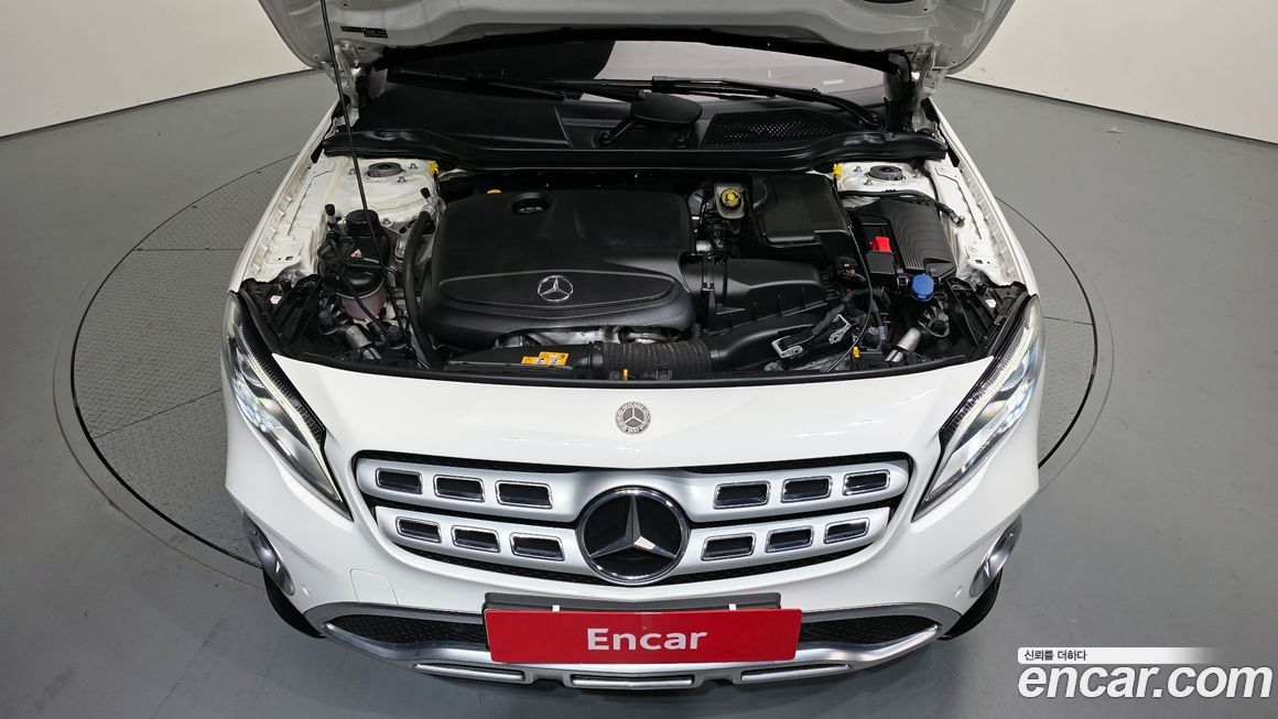 Mercedes-Benz GLA-Class 2018