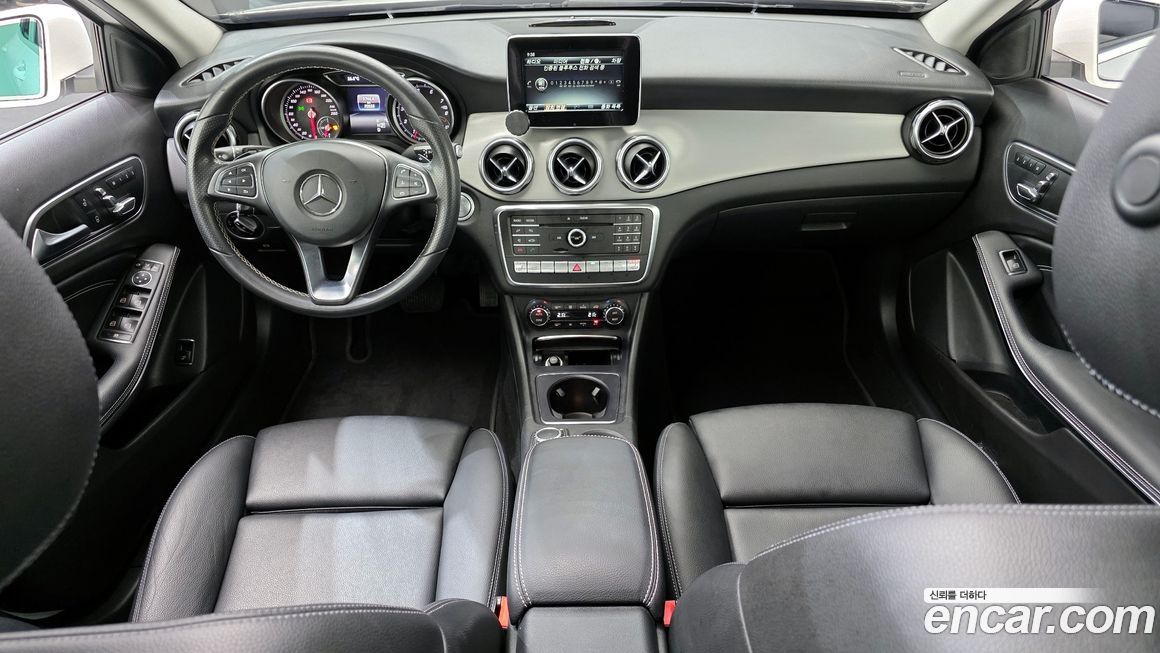 Mercedes-Benz GLA-Class 2018