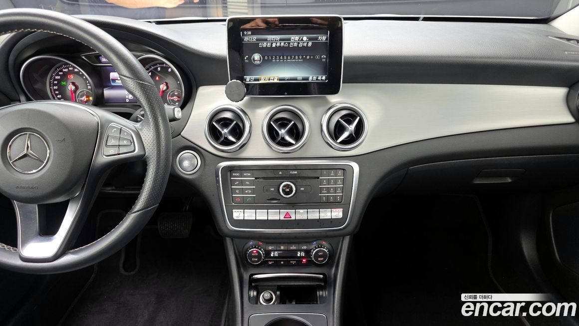 Mercedes-Benz GLA-Class 2018