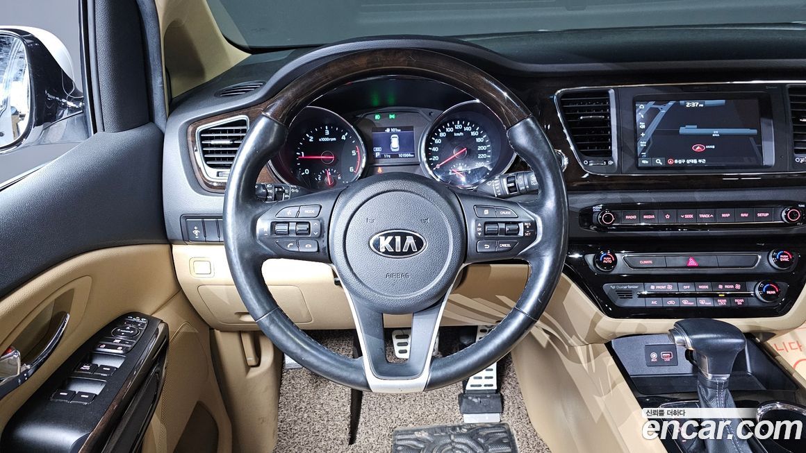 Kia Canival 2019