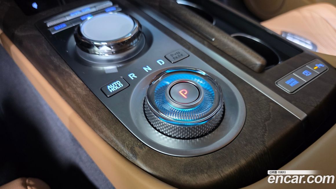 Genesis G80 2023