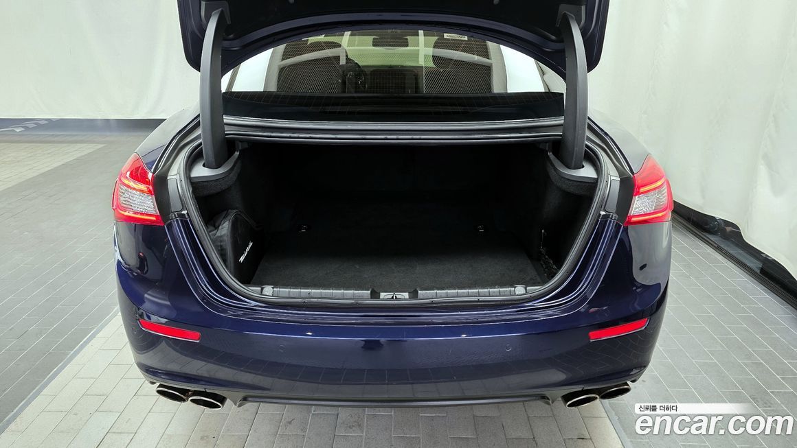 Maserati Ghibli 2014