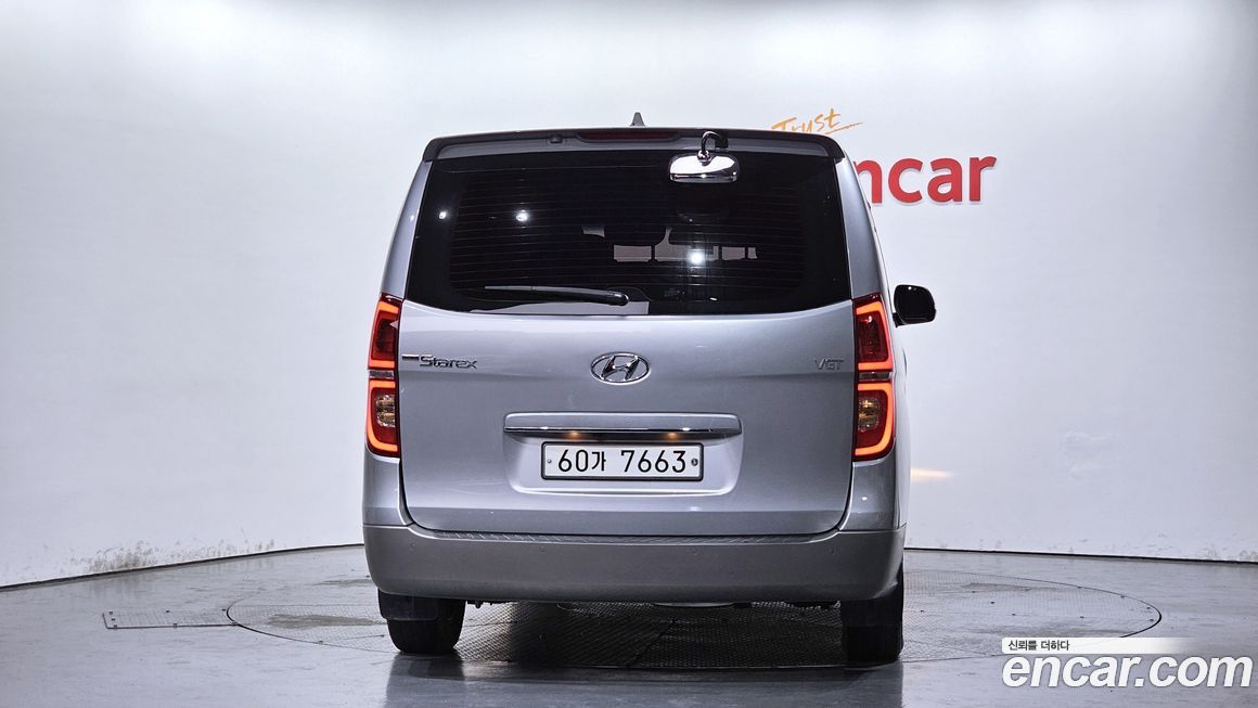 Hyundai Starex 2019