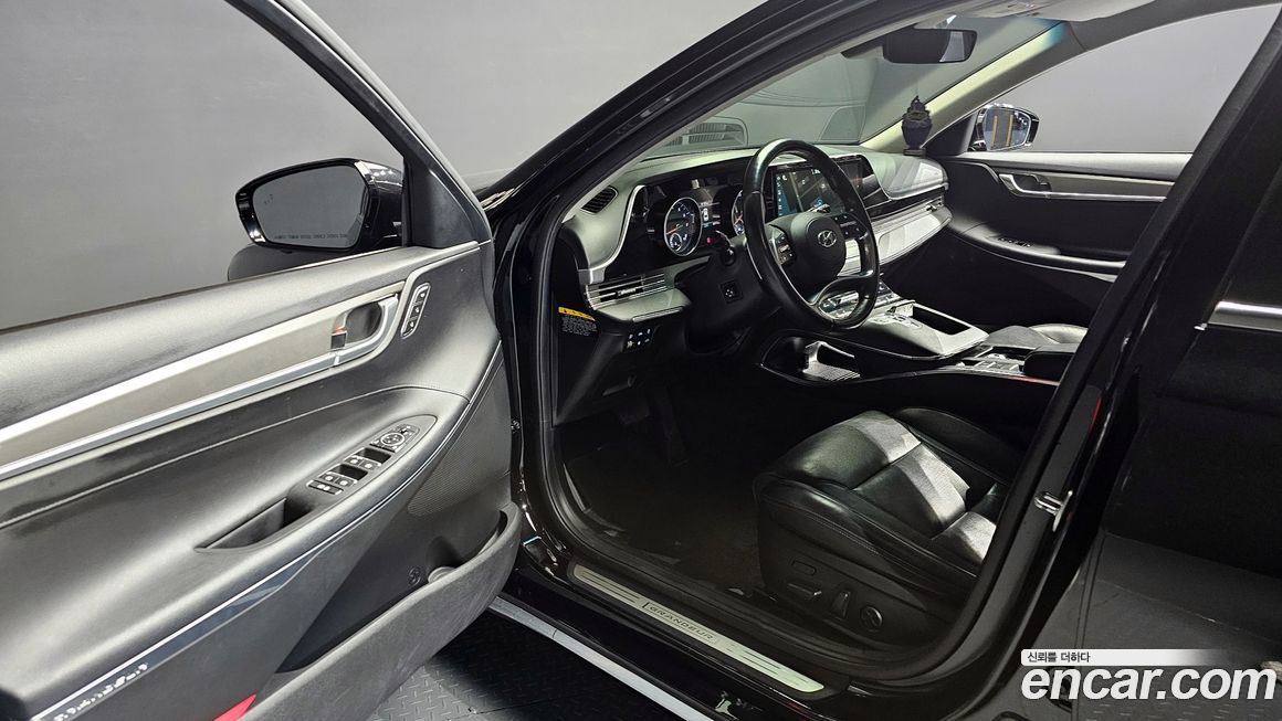 Hyundai Grandeur 2020