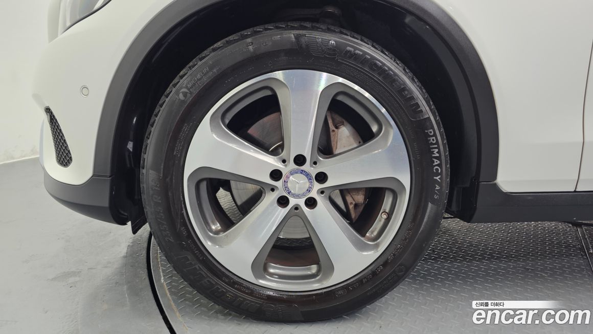 Mercedes-Benz GLC-Class 2016