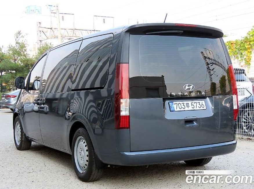Hyundai Staria 2023