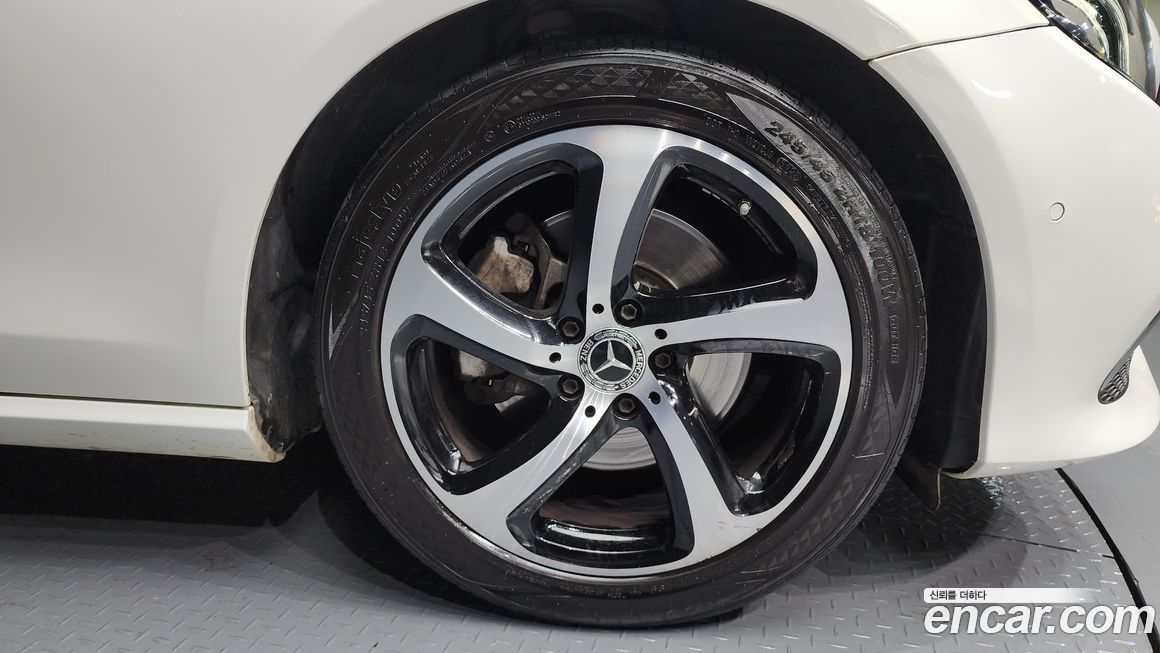 Mercedes-Benz E-Class 2020