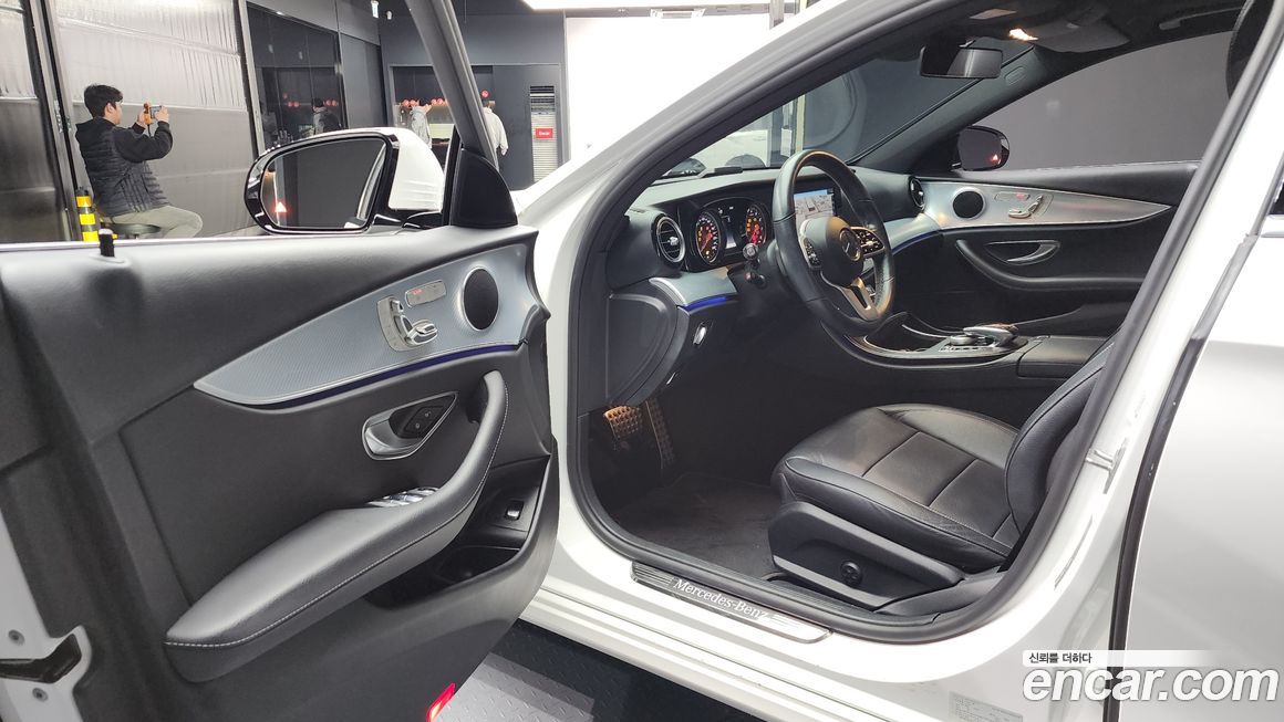 Mercedes-Benz E-Class 2020