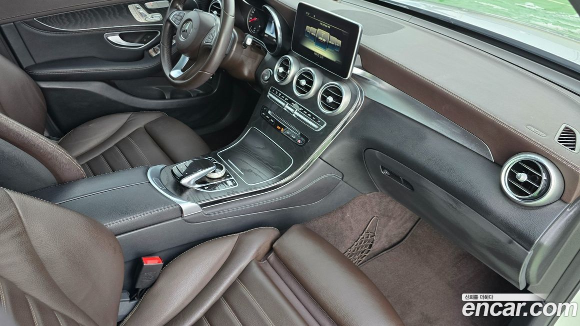 Mercedes-Benz GLC-Class 2018