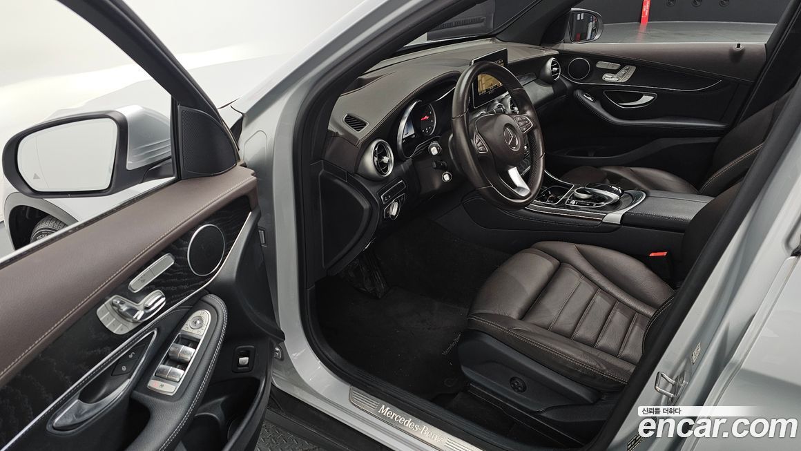 Mercedes-Benz GLC-Class 2018