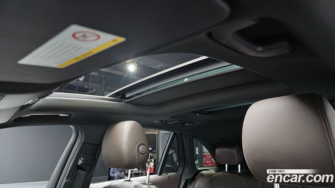 Mercedes-Benz GLC-Class 2018