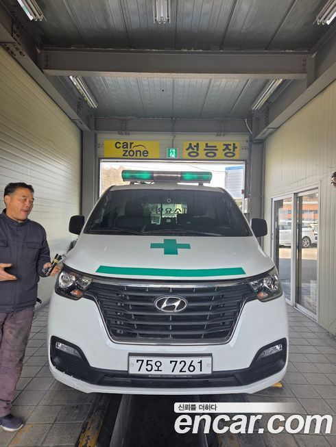 Hyundai Starex 2019