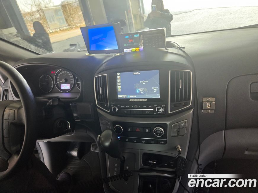 Hyundai Starex 2019