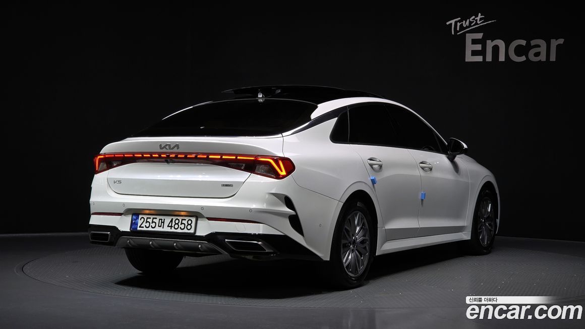 Kia K5 2023
