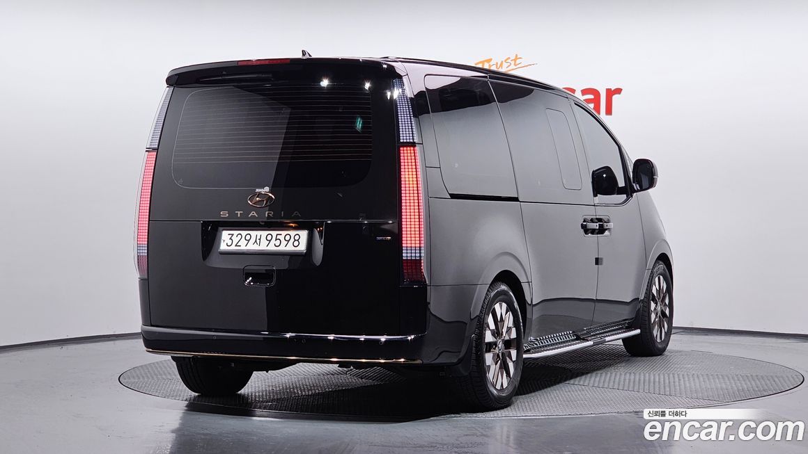 Hyundai Staria 2023