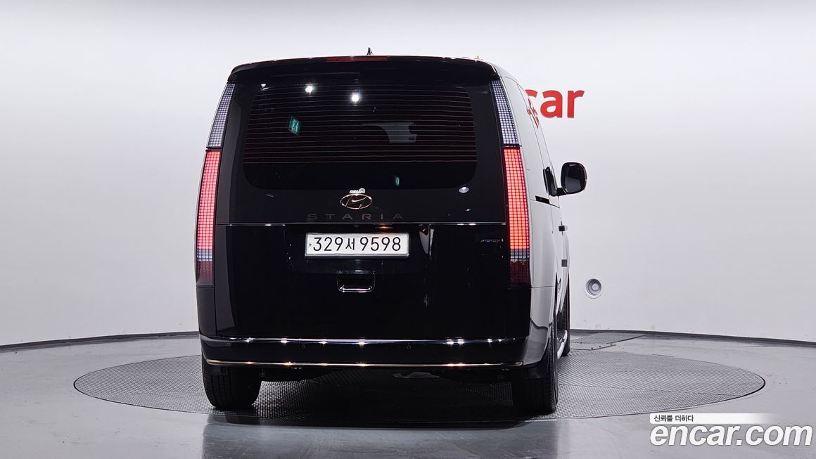 Hyundai Staria 2023