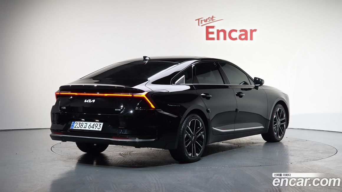 Kia K8 2025