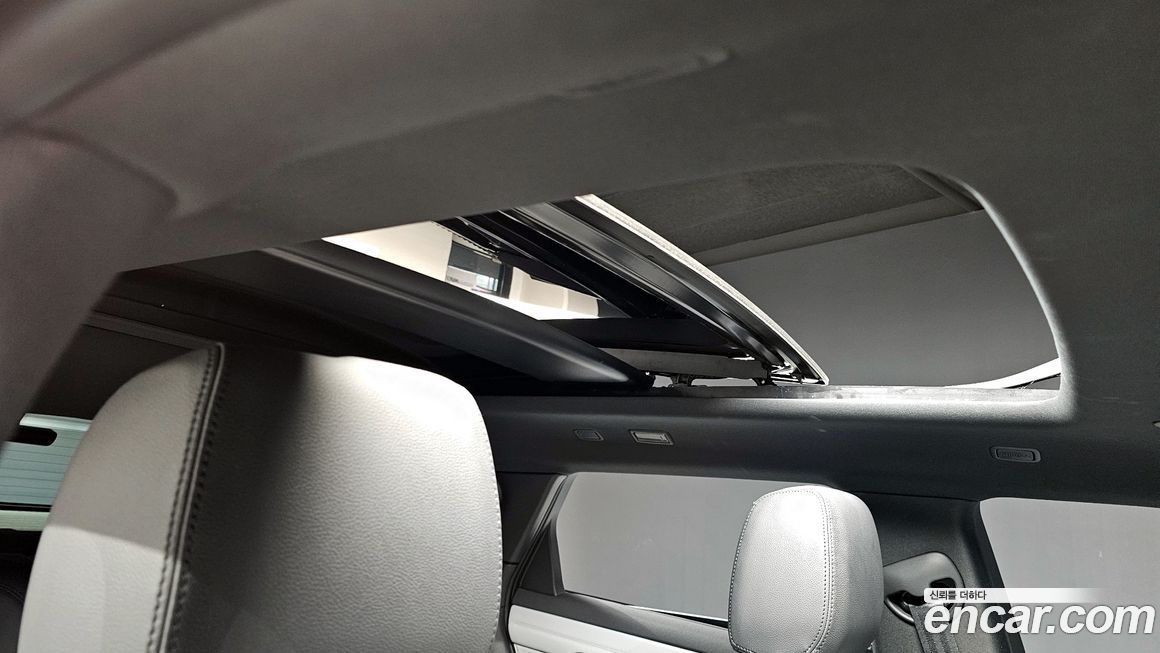 Land Rover Range Rover Evoque 2023