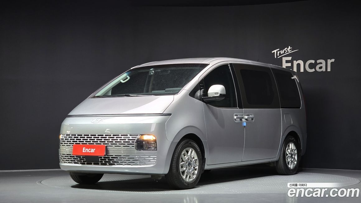 Hyundai Staria 2025