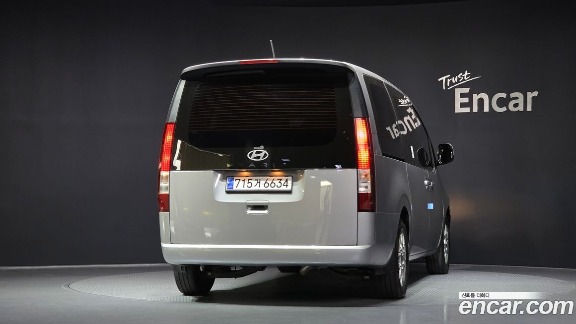 Hyundai Staria 2025