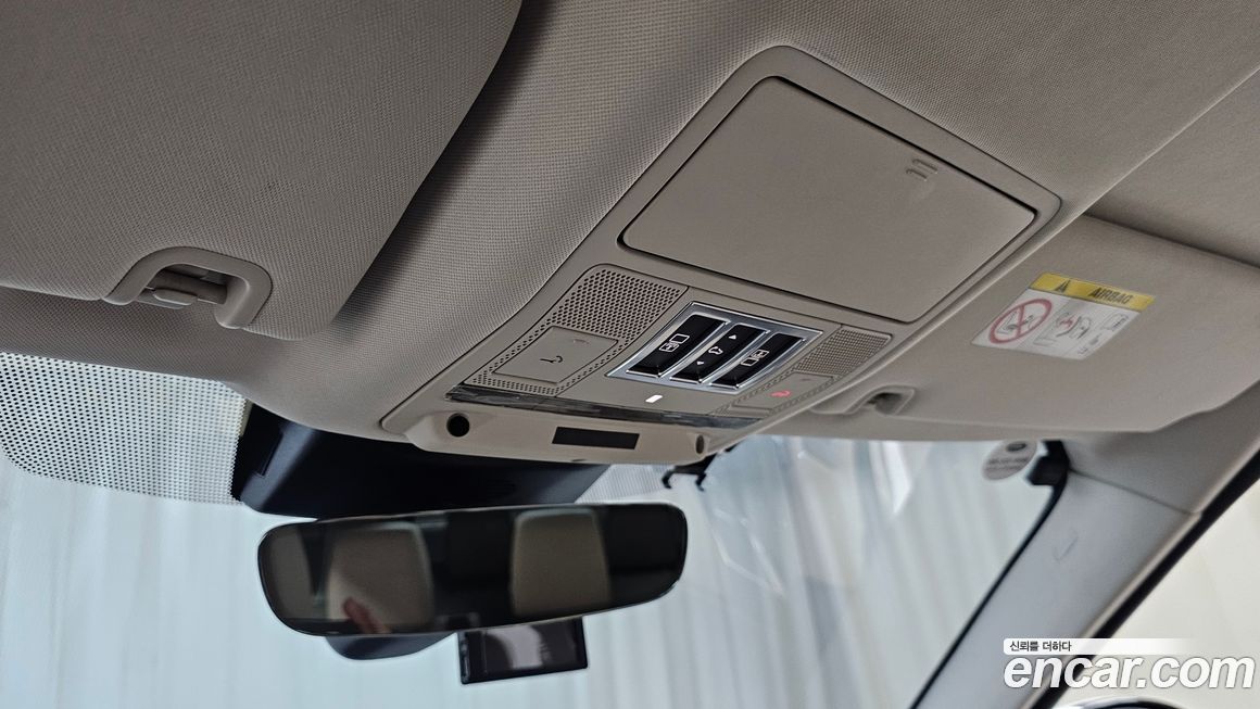 Land Rover Discovery 2018