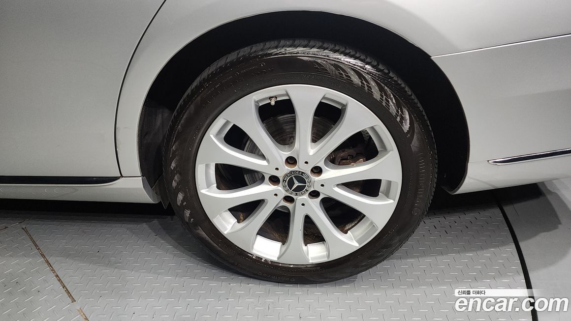 Mercedes-Benz E-Class 2018