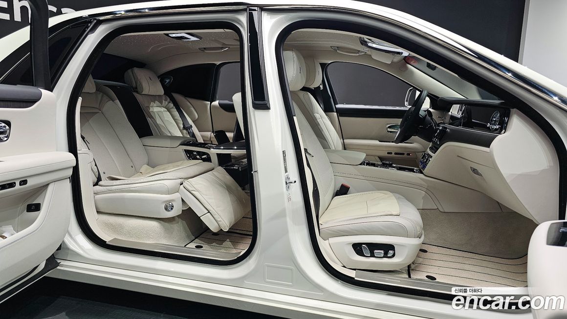 Rolls-Royce Ghost 2022