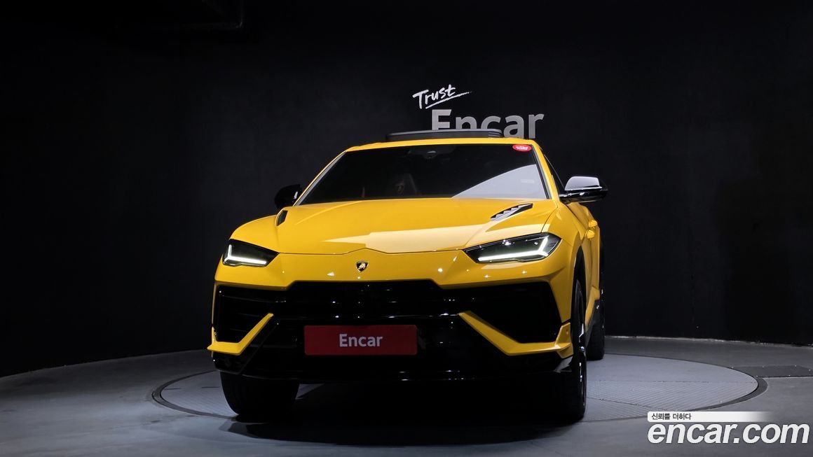 Lamborghini Urus 2024