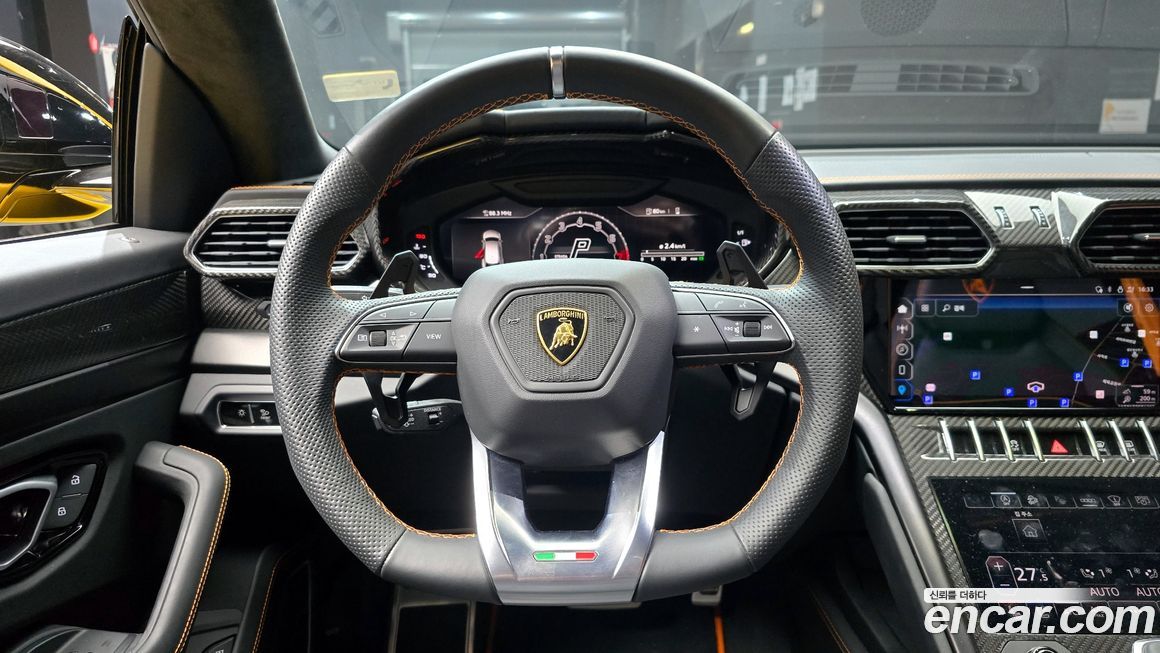 Lamborghini Urus 2024