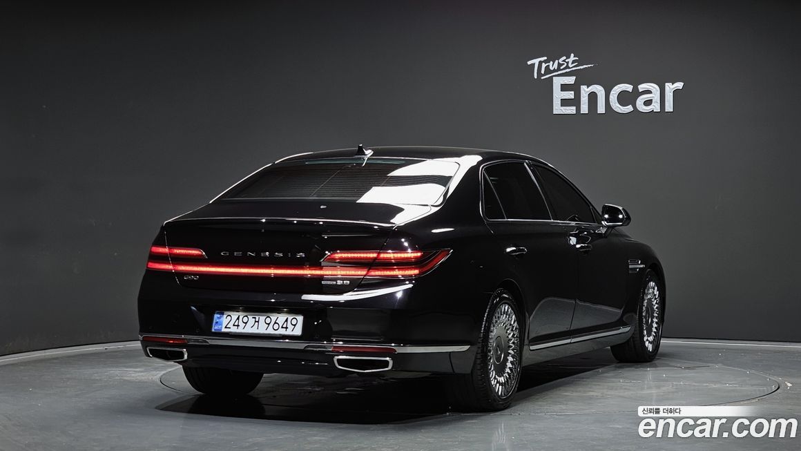 Genesis G90 2020