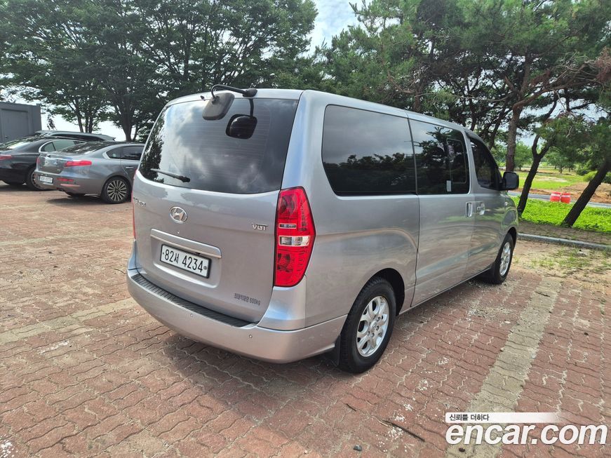 Hyundai Starex 2016