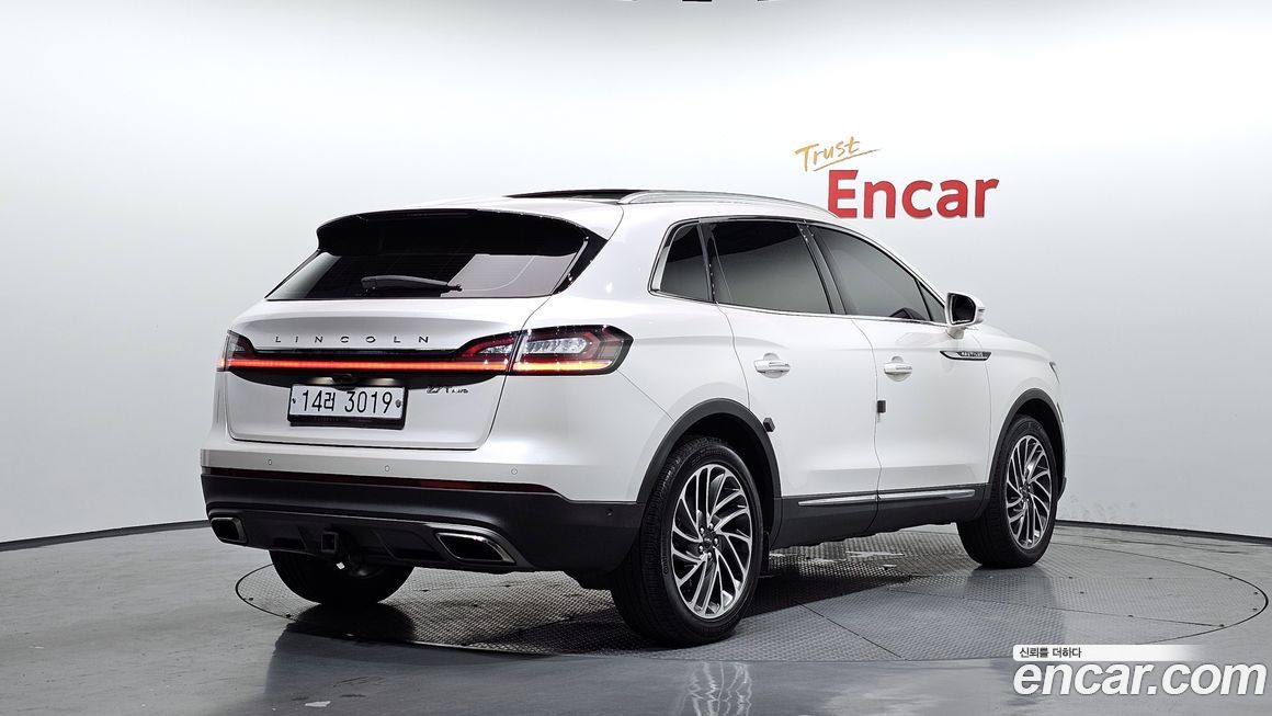 Lincoln Nautilus 2019