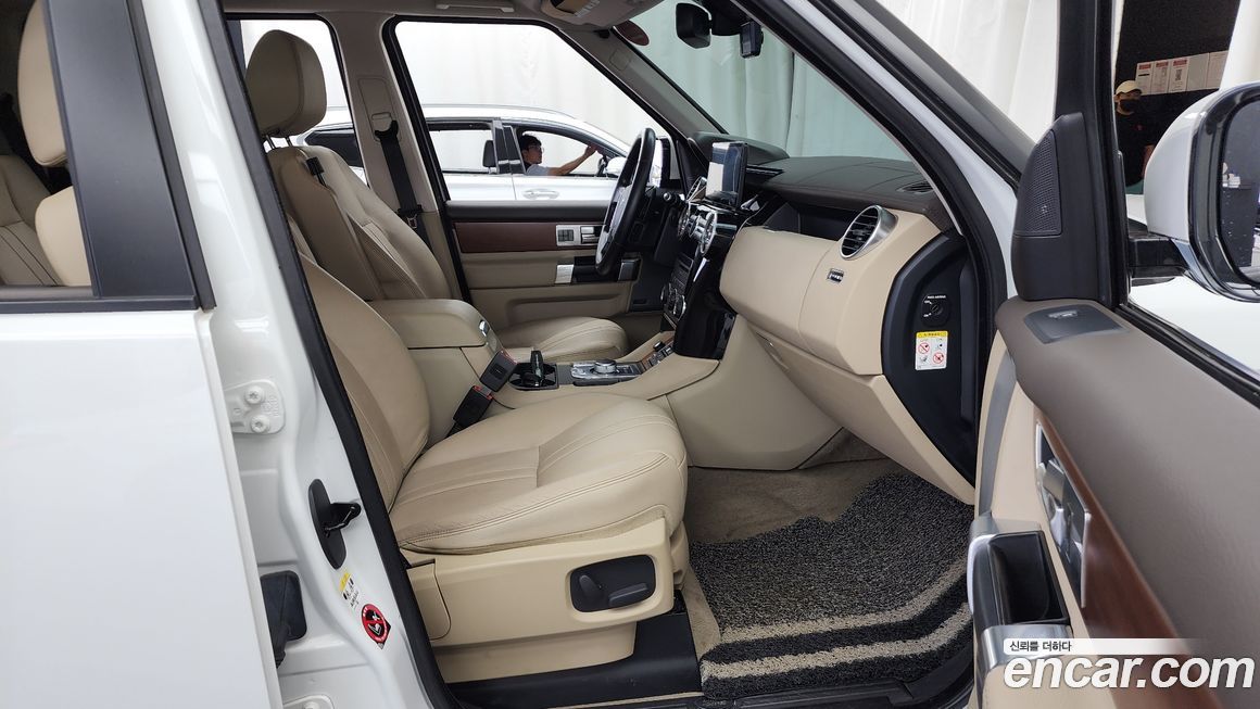 Land Rover Discovery 2016