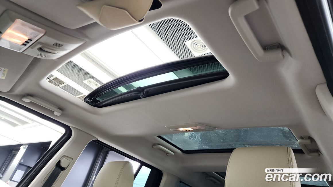 Land Rover Discovery 2016