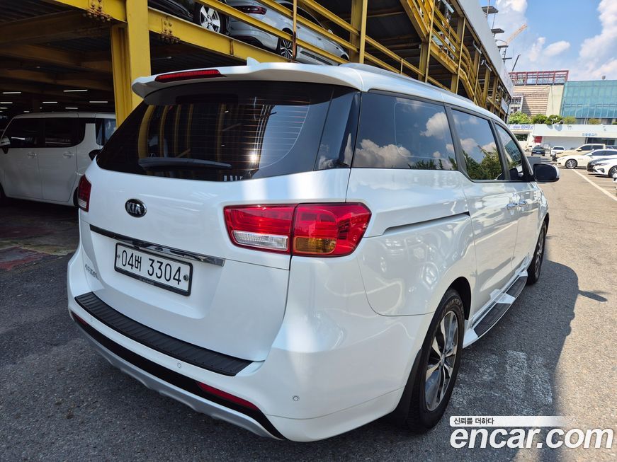 Kia Canival 2018