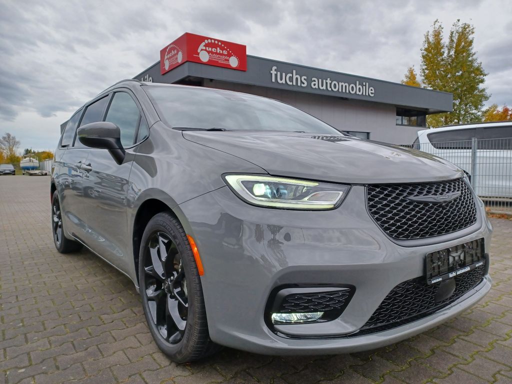 Chrysler Pacifica 2023