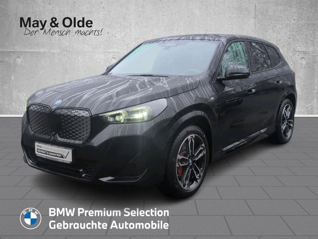 BMW iX1 2025